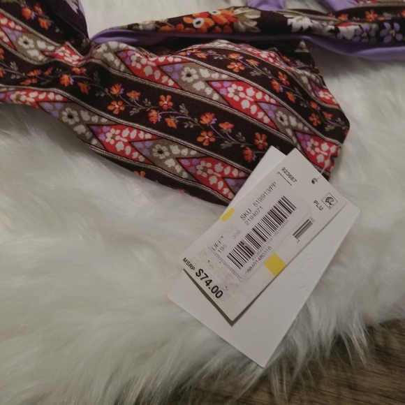 BECCA SWIM | Off the Shoulder Top - Picture 4 of 8